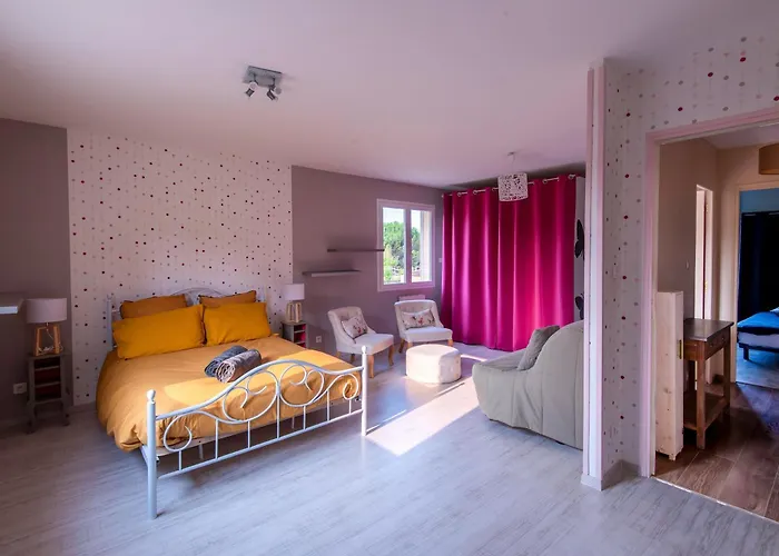 La D'elvine - Maison Avec Grand Jardin Hébergement de vacances